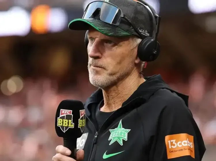 Will Head Coach Moores Lead Melbourne Stars Through BBL 16?