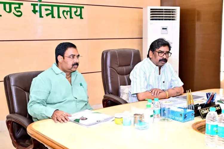 Hemant Soren Reviews Industries Dept, Pushes Davos and Textile Plans