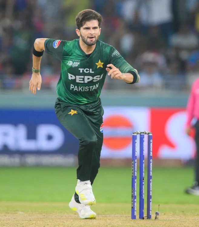 How Has Mitchell Starc Influenced Shaheen Afridi's Career?