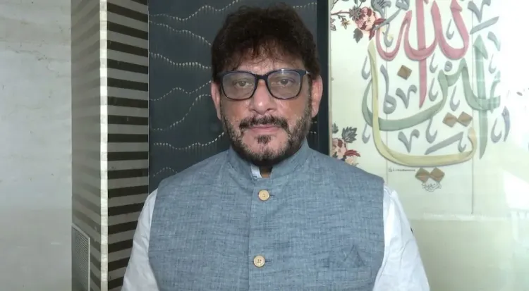 हिजाब धार्मिक अधिकार है, वंदे मातरम जबरन नहीं थोपा जा सकता: एआईएमआईएम नेता वारिस पठान