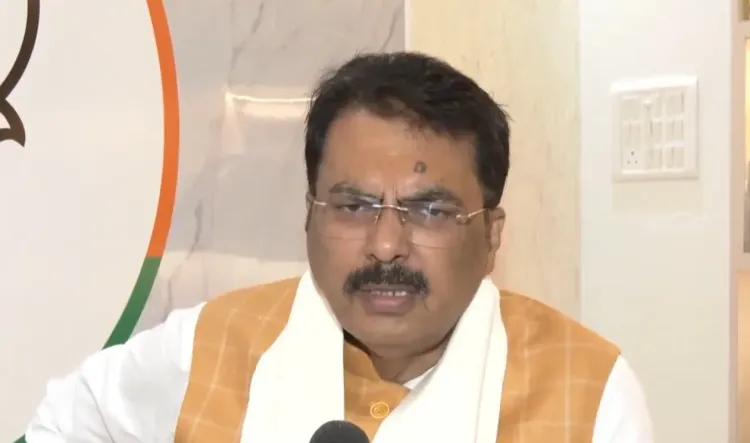 हिजाब पर इलाहाबाद हाईकोर्ट के फैसले पर सियासत तेज, BJP-कांग्रेस-सपा नेताओं की अलग-अलग राय