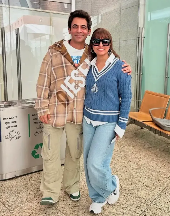 Hina Khan Meets Her Favorite Neighbor Sunil Grover