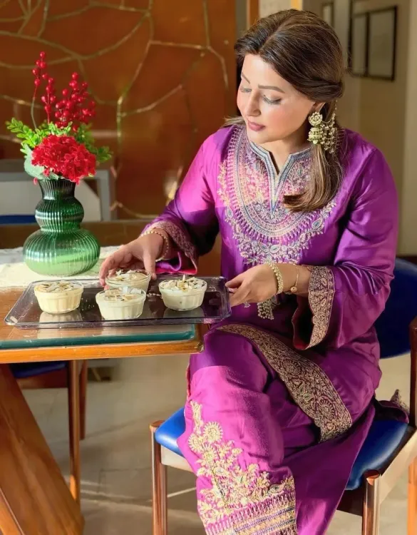 Hina Khan Celebrates Ramzan with a Homemade 'Iftaar Special Phirni'