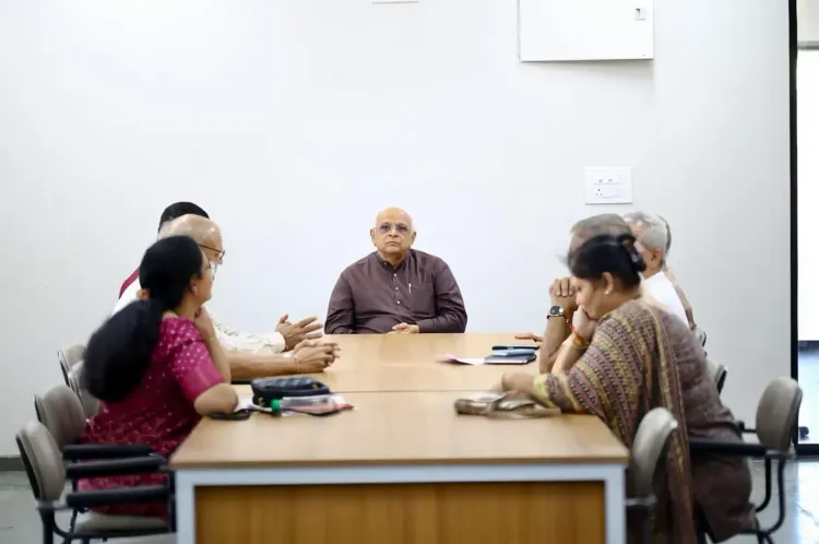 सीएम भूपेंद्र पटेल ने अहमदाबाद के पंडित दीनदयाल उपाध्याय पुस्तकालय का दौरा किया, 3,834 छात्रों को मिल चुका है लाभ