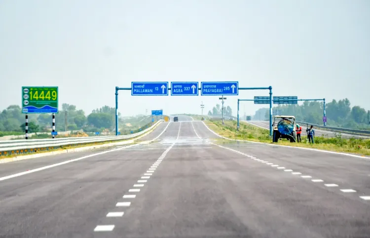 गंगा एक्सप्रेसवे उद्घाटन: PM मोदी ने किया 594 KM लंबे कॉरिडोर का लोकार्पण, पूर्वी UP को मिलेगी नई रफ्तार