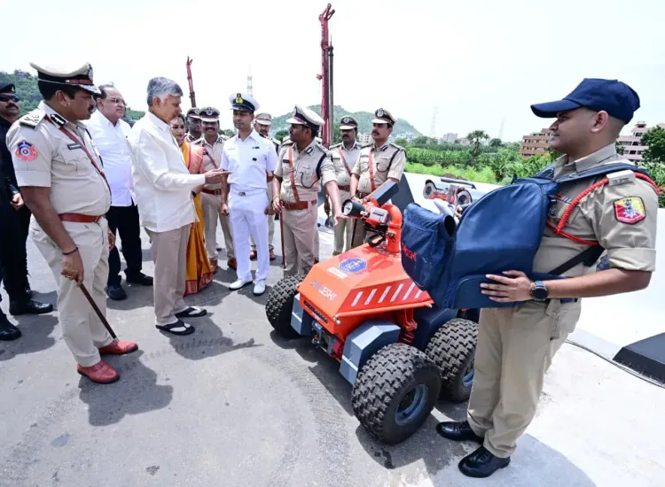 आंध्र प्रदेश के फायर डिपार्टमेंट को ₹252.86 करोड़ का अपग्रेड, 58 नई गाड़ियाँ लॉन्च