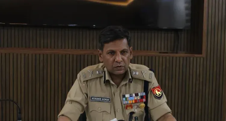 मणिपुर में लूटे गए 70% हथियार बरामद: डीजीपी मुकेश सिंह की चेतावनी, अवैध रखने वालों पर सख्त कार्रवाई