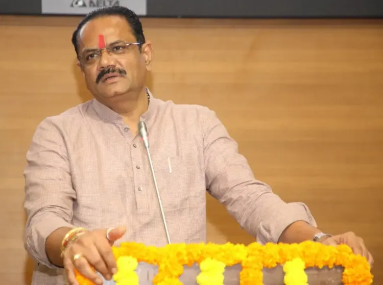 गुजरात सरकार ने 2,900 ग्राम सेवकों का यात्रा भत्ता ₹1,850 से बढ़ाकर ₹2,700 किया