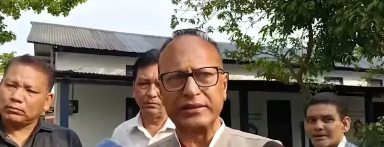 असम चुनाव: भाजपा और कांग्रेस के नेताओं ने किया मतदान, जीत का किया भरोसा व्यक्त