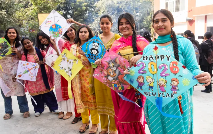 क्या अदाणी इलेक्ट्रिसिटी ने पतंग उड़ाने वालों से अपील की है?