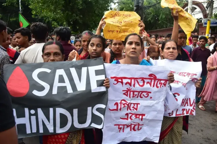 बांग्लादेश: KUET ने तीन हिंदू प्रोफेसरों समेत 5 हिंदू कर्मचारियों को बर्खास्त किया, अल्पसंख्यकों पर हमले जारी
