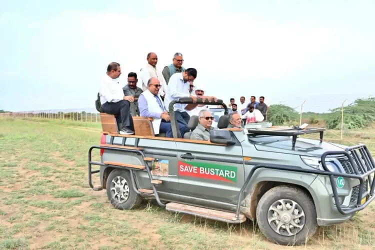 ग्रेट इंडियन बस्टर्ड संरक्षण: भूपेंद्र यादव ने कच्छ के नलिया में सॉफ्ट रिलीज सेंटर का उद्घाटन किया
