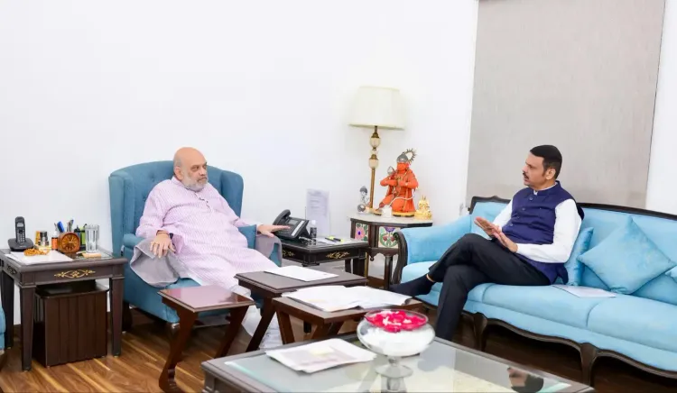 महाराष्ट्र सूखा: CM फडणवीस ने अमित शाह को दी जानकारी, 32 जिले प्रभावित; NDRF सहायता की माँग
