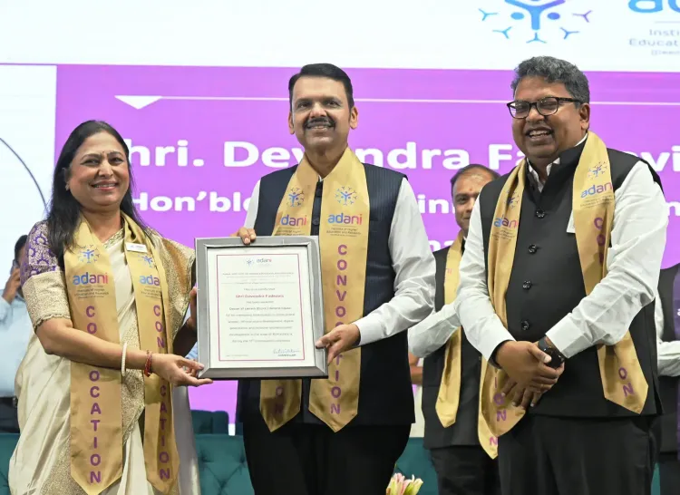 फडणवीस ने वर्धा में एआईएचईआर दीक्षांत समारोह में कहा, उच्च शिक्षा को नवाचार का असली केंद्र बनना होगा