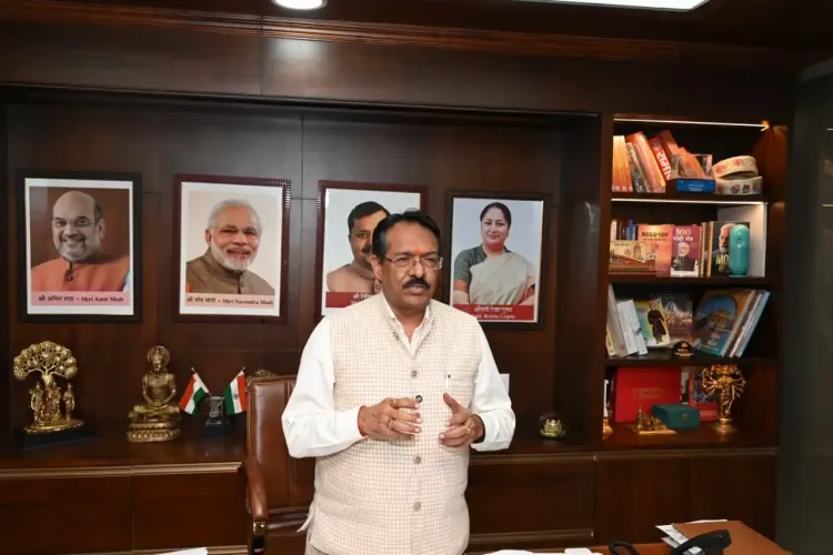 भगवंत मान पर सीमा शुल्क उल्लंघन का आरोप, दिल्ली BJP अध्यक्ष हर्ष मल्होत्रा ने केजरीवाल से माँगा जवाब