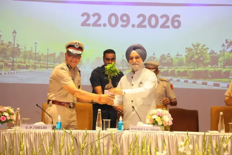 दिल्ली एलजी टीएस संधू ने पुलिस अधिकारियों संग नागरिक-केंद्रित पुलिसिंग पर मंथन, 'पिंक फोर्स' का निर्देश