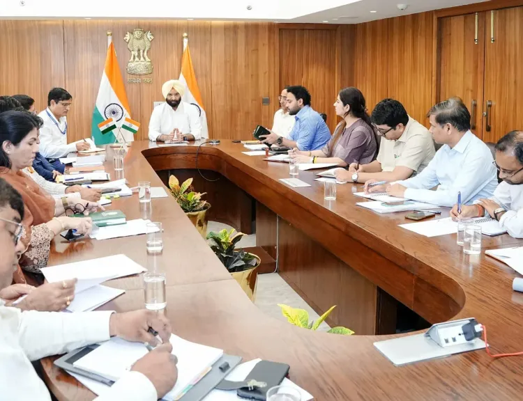 दिल्ली पर्यावरण मंत्री सिरसा ने जिला मजिस्ट्रेटों को प्रदूषण हॉटस्पॉट चिह्नित करने के दिए निर्देश