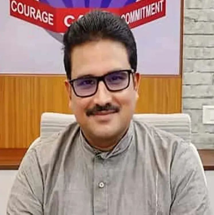 कोयला तस्करी मामले में पुलिस अधिकारी मनोरंजन मंडल गिरफ्तार, ईडी ने कोलकाता में दबोचा