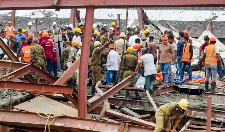 तारातला गोदाम हादसा: KMC रिपोर्ट में खुलासा — घटिया सामग्री, गलत कास्टिंग और अवैध निर्माण बनी 9 मौतों की वजह