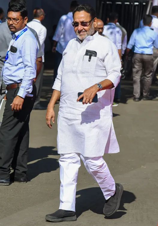 क्या पहले शेख हसीना को बांग्लादेश वापस भेजना चाहिए? एनसीपी नेता नवाब मलिक का भाजपा पर आरोप