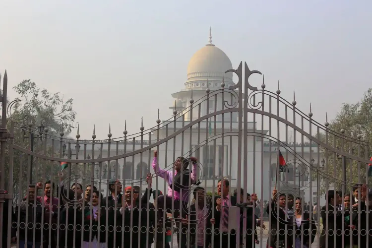 बांग्लादेश का 'साइबर प्रोटेक्शन एक्ट 2026' ड्राफ्ट वापस लो — अंतरराष्ट्रीय मानवाधिकार संगठनों की माँग