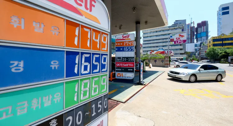 ईरान के युद्ध के प्रभाव से डीजल और जेट फ्यूल की कीमतें कच्चे तेल से अधिक बढ़ने की संभावना