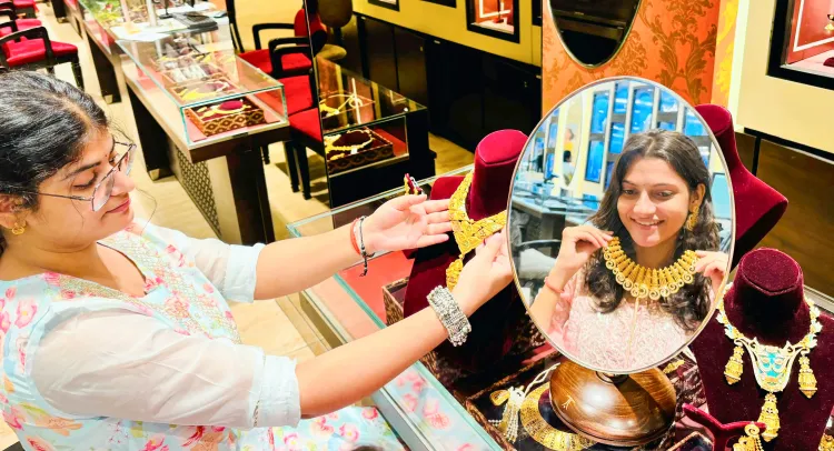 पश्चिम एशिया में तनाव में कमी के संकेत: सोने-चांदी की कीमतों में तेजी और कच्चे तेल में गिरावट