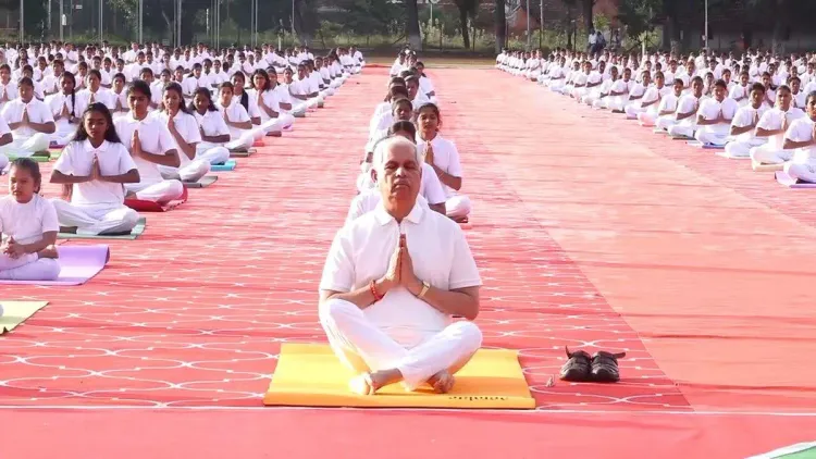 12वें अंतर्राष्ट्रीय योग दिवस पर राज्यपाल अर्लेकर ने TNAU कोयंबटूर में किया समारोह का उद्घाटन