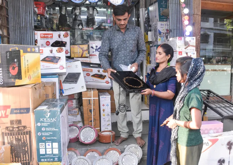 ईरान युद्ध के चलते कुकिंग गैस पर निर्भरता कम करने के लिए सरकार का फोकस घरेलू इंडक्शन हीटर उत्पादन पर