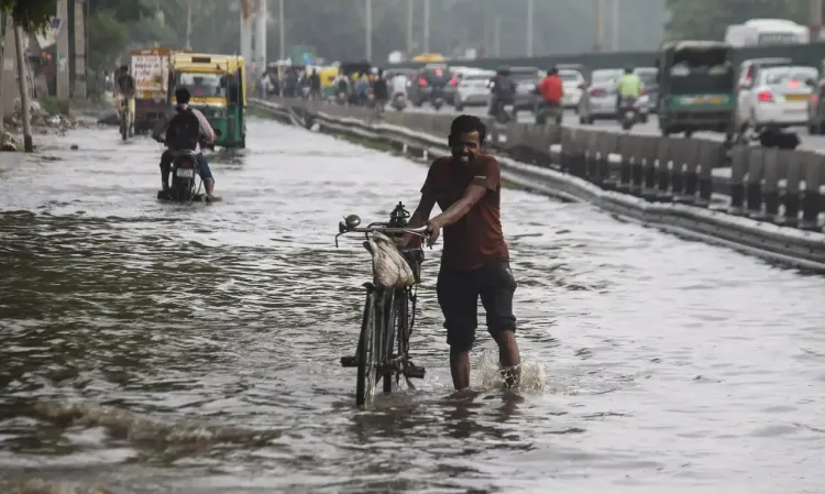 क्या भारी बारिश की चेतावनी के चलते पुडुचेरी में स्कूलों और कॉलेजों में छुट्टी हुई?