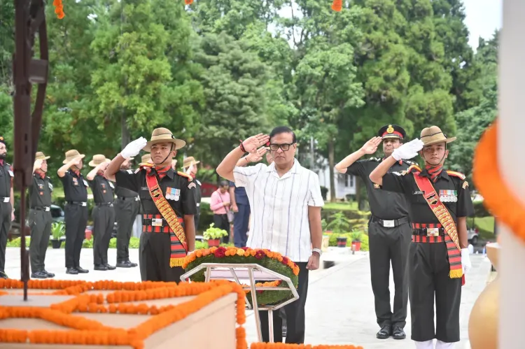 हिमंता बिस्वा सरमा ने शिलांग में असम रेजिमेंट युद्ध स्मारक पर शहीदों को दी श्रद्धांजलि