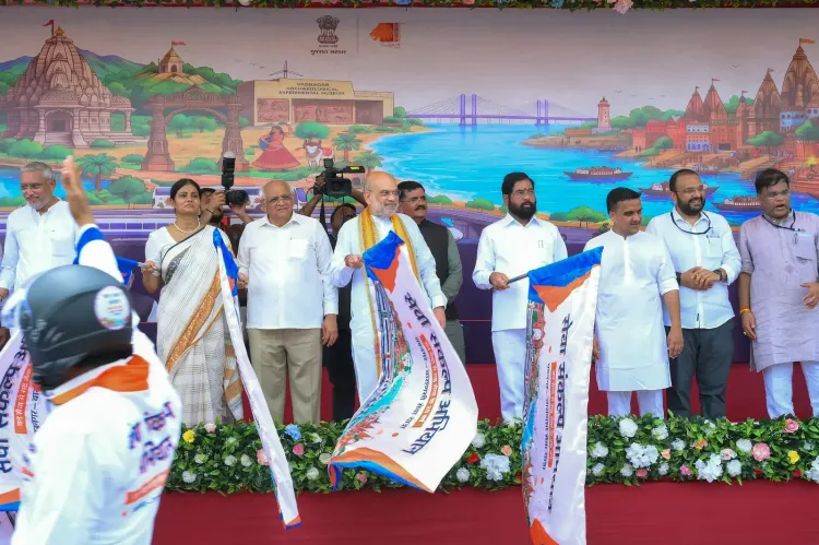 अमित शाह ने वडनगर से दिखाई हरी झंडी, 600 बाइकर्स की 'वडनगर से वाराणसी' यात्रा शुरू