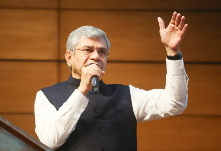 भारत 85,000 सेमीकंडक्टर डिजाइन इंजीनियरों को तैयार करने के लिए तेजी से कदम बढ़ा रहा है: अश्विनी वैष्णव