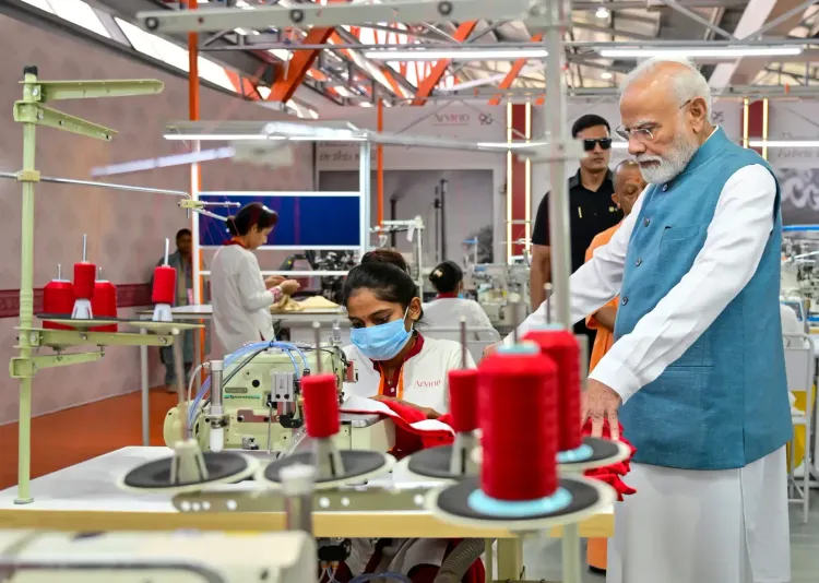 सितंबर 2026 में IIP 6.7% बढ़ा: मैन्युफैक्चरिंग 7.6% और बिजली क्षेत्र 11.2% की छलांग