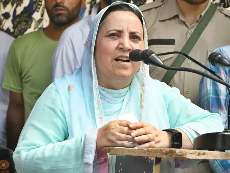 सकीना इटू का पीडीपी पर पलटवार: पहले 10 साल की भर्तियों की जांच माँगो, सरकार हर जाँच को तैयार
