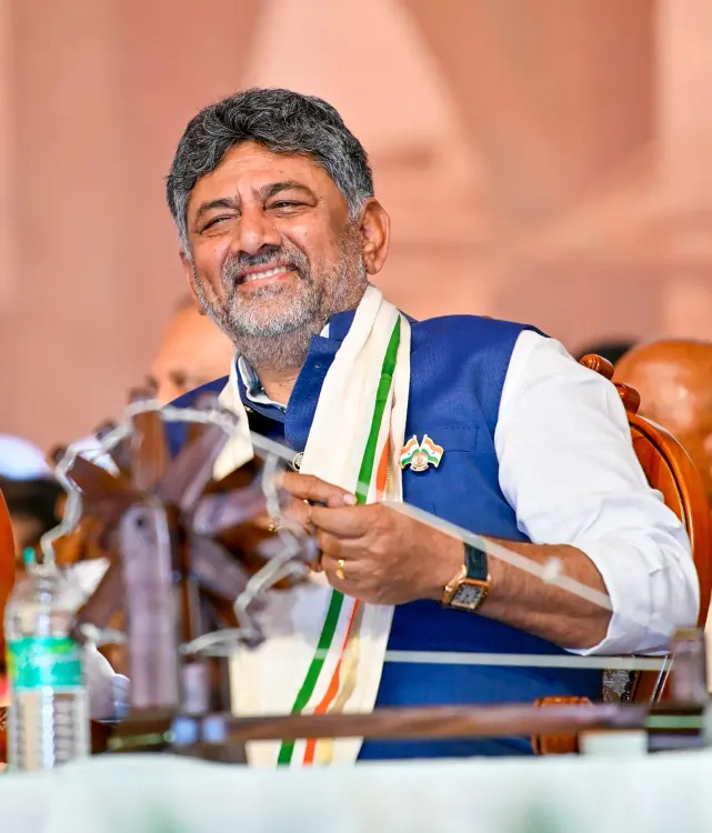 बिदादी टाउनशिप विवाद: शिवकुमार ने कुमारस्वामी को 26 जून को विधान सौधा में बहस के लिए बुलाया