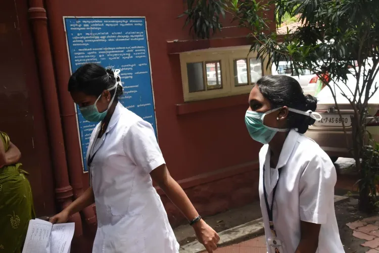 केरल विधानसभा में निपाह और स्वास्थ्य संकट पर रियास बनाम मुरलीधरन: दो राजनीतिक परिवारों की सीधी टक्कर