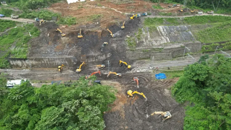 क्या भूस्खलन के बाद लुमडिंग-बदरपुर रेल सेवा आंशिक रूप से बहाल होगी?