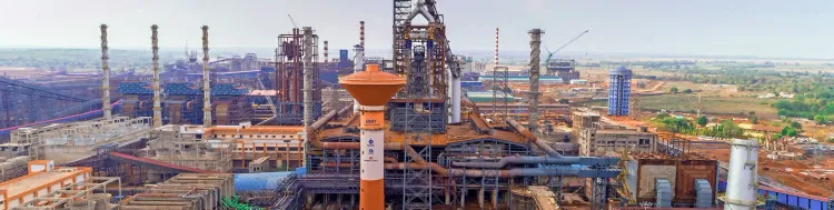 क्या एनएमडीसी स्टील लिमिटेड ने नवंबर 2025 में शानदार परिचालन प्रदर्शन किया?