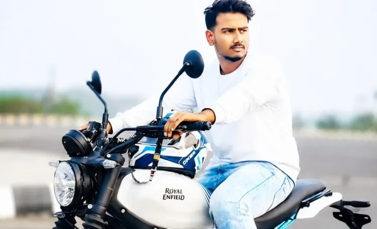मुर्शिदाबाद के कंटेंट क्रिएटर 'सुमन राइडर' की नादिया में सड़क हादसे में मौत