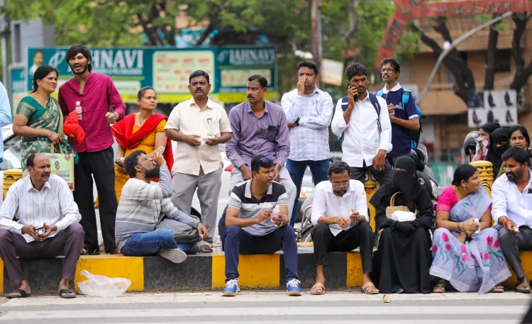 नीट यूजी री-एग्जाम 2026: तेलंगाना-आंध्र प्रदेश में 1.37 लाख छात्रों ने दी परीक्षा, शांतिपूर्ण रहा आयोजन