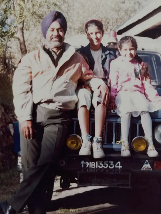 निमरत कौर ने पिता मेजर भूपेंद्र सिंह को जन्मदिन पर किया याद, बोलीं- 'आज कमी कुछ ज़्यादा खल रही है'