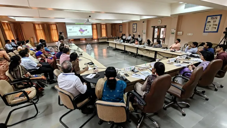 क्या प्रवासी पक्षियों और बूचड़खानों का अध्ययन मनुष्यों में रोगों के फैलाव को रोक सकता है?