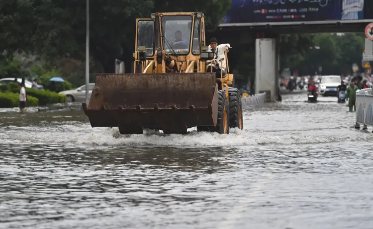 हैनान बाढ़: भारी बारिश से 31,564 लोग सुरक्षित स्थानों पर, वानिंग में लेवल-1 आपात