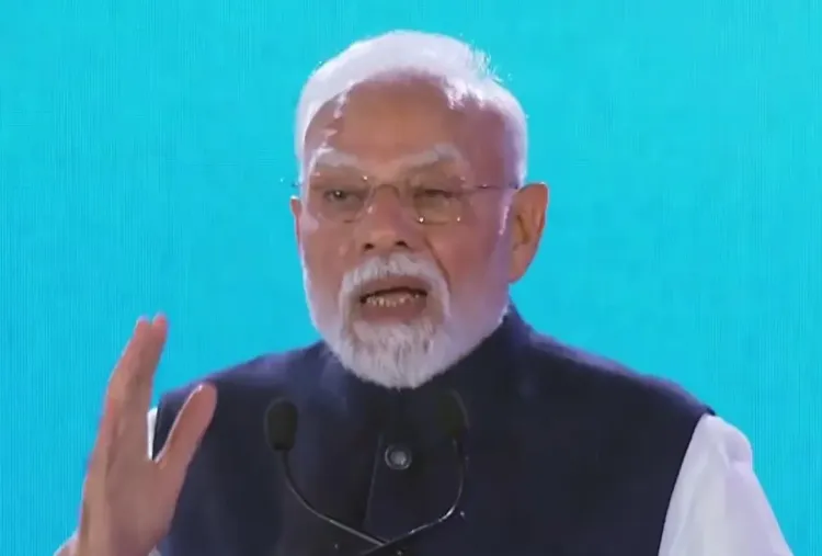PM मोदी का ब्लूमबर्ग फोरम में 'पावर टू एम्पावर' संदेश: तकनीक, डेटा और नवाचार हैं नई सदी की असली ताकत