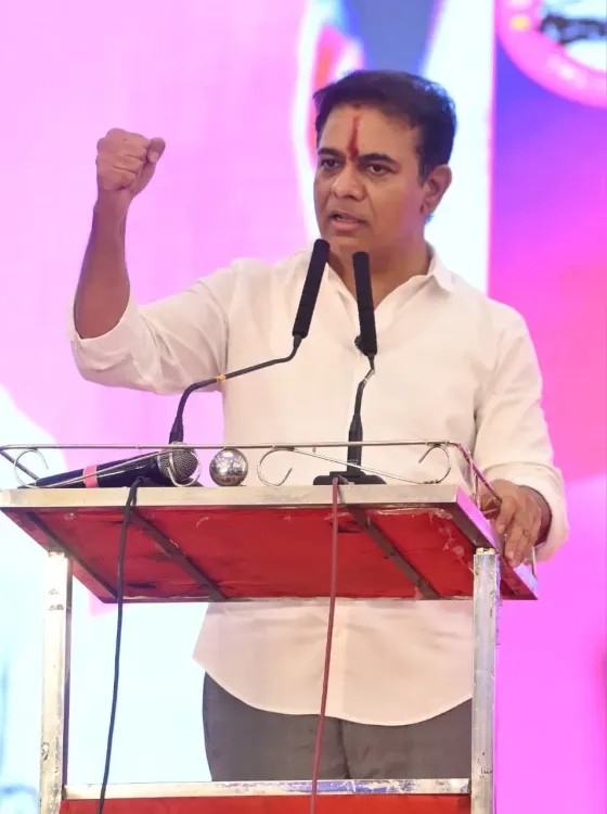 केटीआर का आरोप: हैदराबाद मेट्रो पर रेवंत रेड्डी और किशन रेड्डी कर रहे राजनीतिक नाटक, ₹30,000 करोड़ घोटाले की आशंका