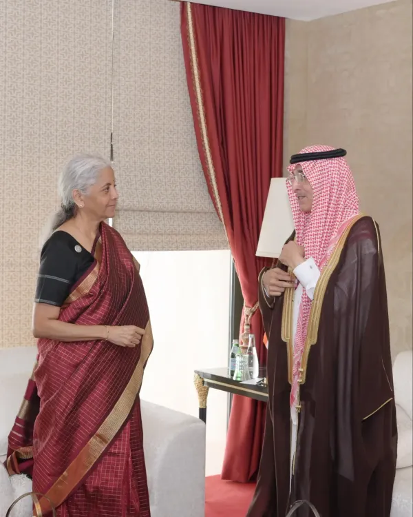 सऊदी अरब भारत का भरोसेमंद रणनीतिक साझेदार: वित्त मंत्री सीतारमण ने दोहा में अल-जदान से की मुलाकात