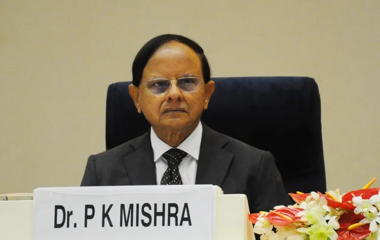 पीके मिश्रा ने जनगणना 2027 के लिए स्व-गणना पूरी की, डिजिटल युग में एक नई पहल