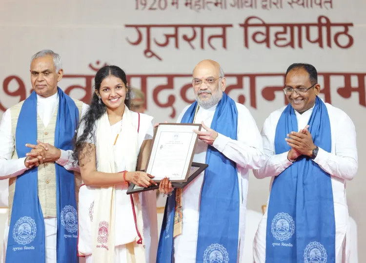 अमित शाह का युवाओं को संदेश: समाज के लिए लक्ष्य तय करें, जीत-हार का बोझ नहीं रहेगा