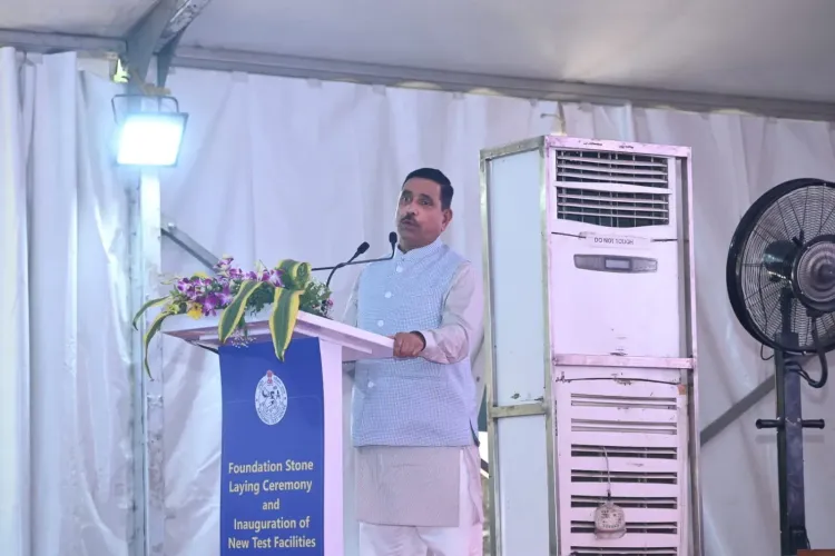 प्रल्हाद जोशी ने मुंबई NTH में रखी आधारशिला, बोले — मजबूत परीक्षण अवसंरचना आत्मनिर्भर भारत की नींव